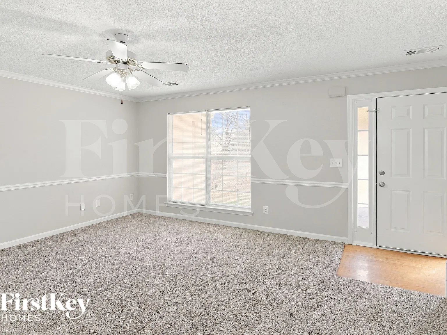 4 bed, 2.5 bath, 1832 sqft, $2,105 — Photo 4