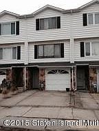 1st image of 215 Carlyle Grn