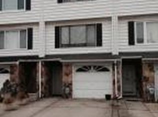 215 Carlyle Grn, Staten Island, NY 10312