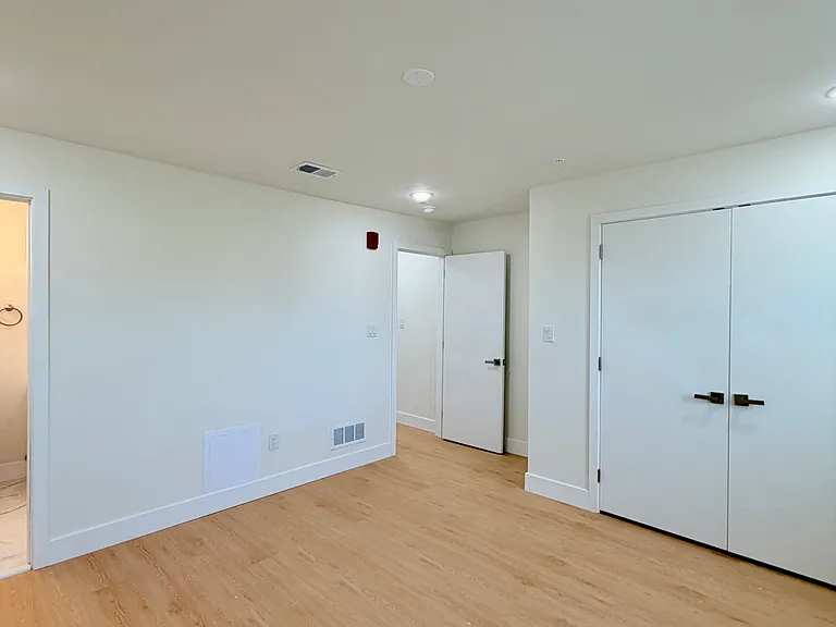 4212 Lancaster Ave #301 — Photo 8