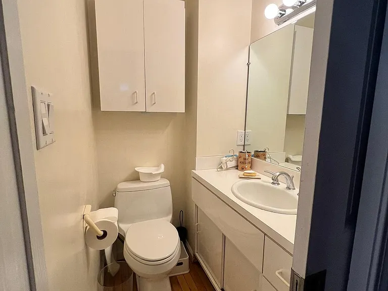 37 Sherman St #B — Photo 24