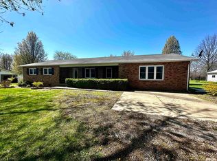 3007 Hillcrest Dr, Eldorado, IL 62930