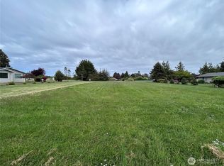 9999 Thornton Dr, Sequim, WA 98382