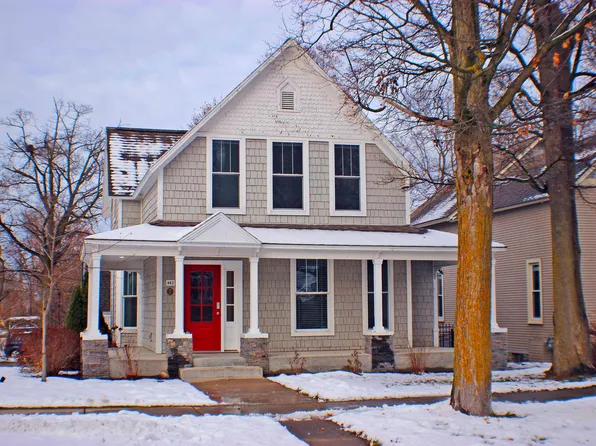 442 5th St, Traverse City, MI 49684