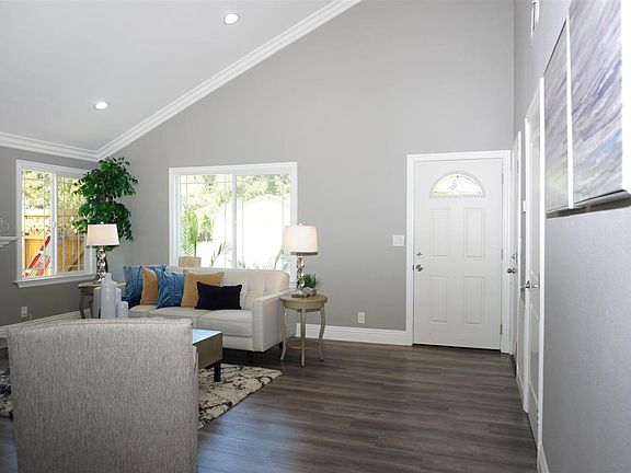 5th image of 320 Coty Way