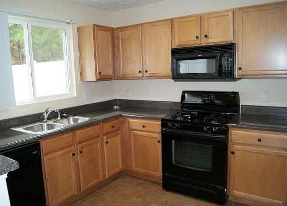 2nd image of 417 Chatooga Ln