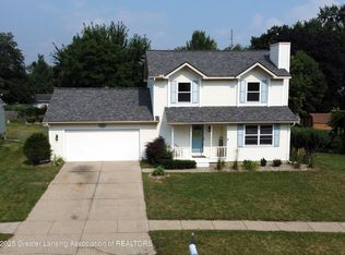 1210 Wolf Run Dr, Lansing, MI 48917