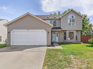 337 Homewood Dr, Bolingbrook, IL 60440