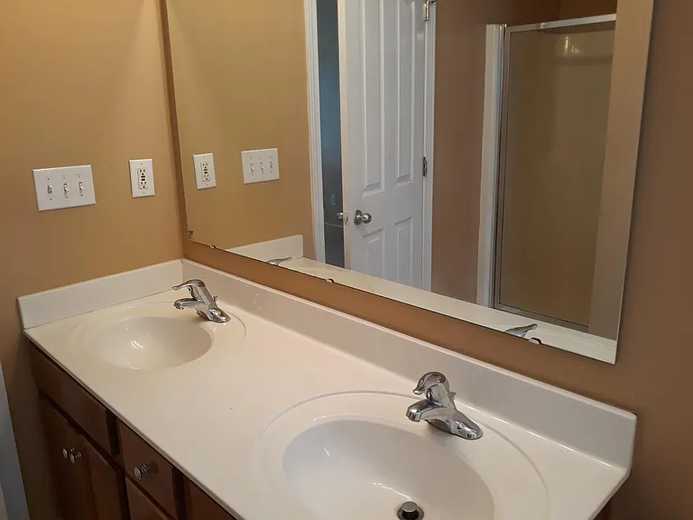 6839 Squirrels Foot Ct — Photo 5