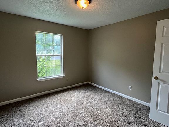 4th image of 510 Shady Grove Dr