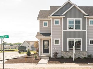 2004 Tori Frost Dr, Madison, WI 53718