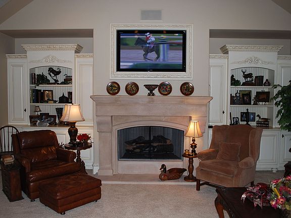 Great Room Fireplace/TV