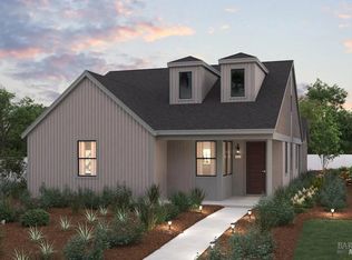 1260 Waldorf Ln, Rohnert Park, CA 94928