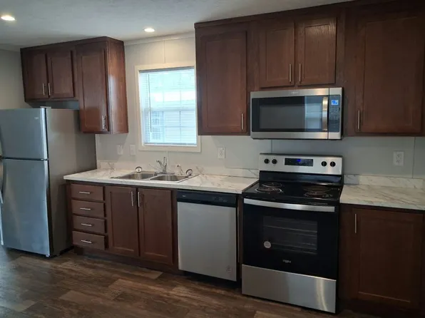 3073 White Ash Dr #166, Fayetteville, NC 28306