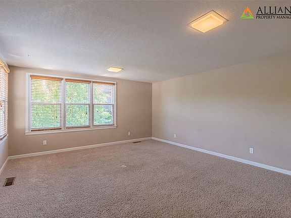 4th image of 1518 College Ave APT E5