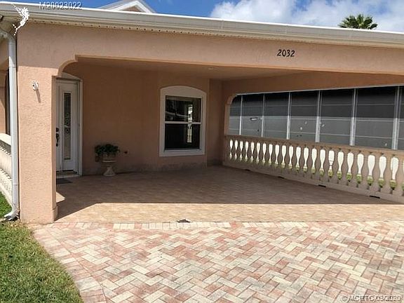 3rd image of 2032 Nettles Blvd