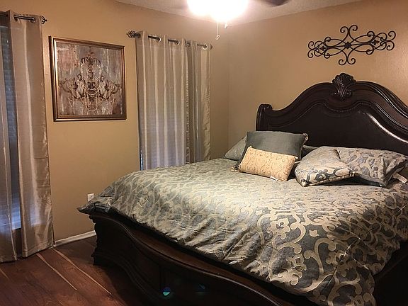 5th image of 10815 Downey Dr