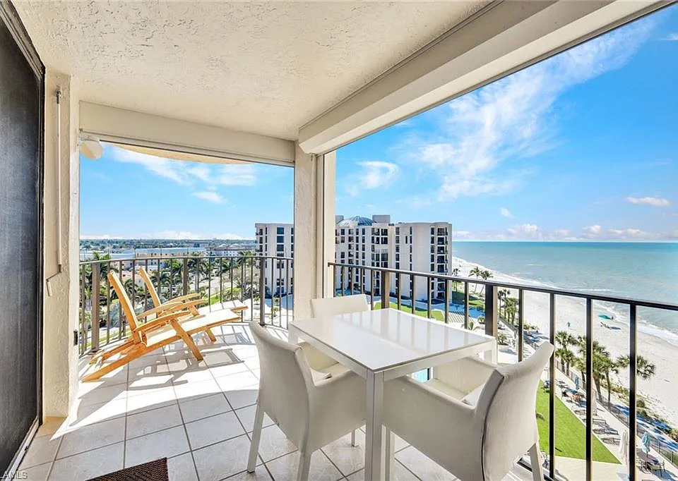 3215 Gulf Shore Blvd N #704N