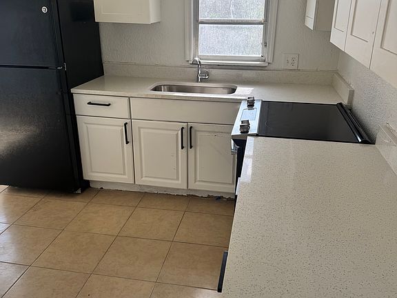 5th image of 1729 1/2 6th St S