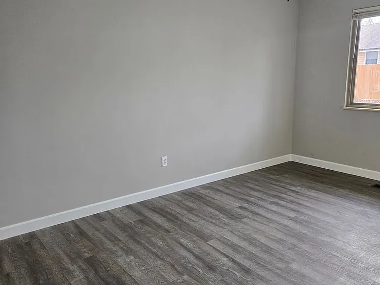 803 Monterey Dr — Photo 25