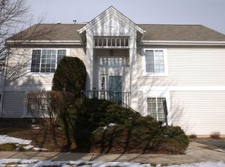 2389 Oakfield Ct, Aurora, IL 60503