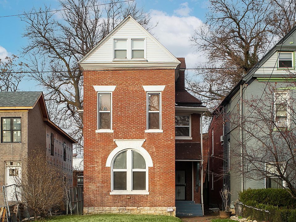 1st image of 333 E Saint Catherine St