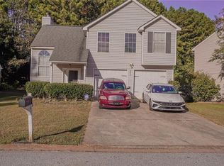 493 E Lake Dr, Riverdale, GA