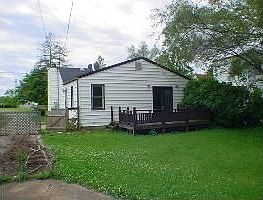 2nd image of 506 Gilbert Ter