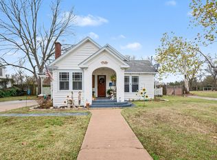 1618 Bonham St, Commerce, TX 75428