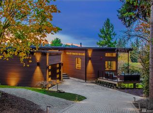 3215 99th Ave NE, Bellevue, WA 98004