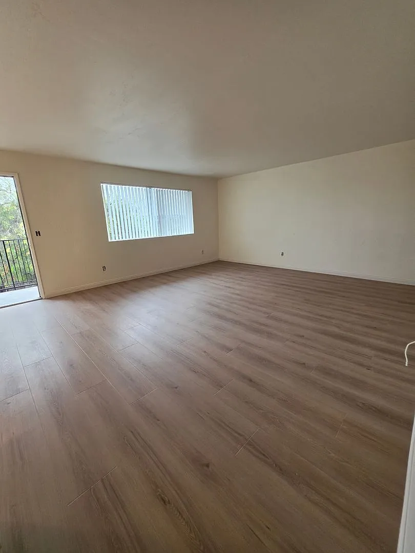 Building Photo - 5311-5315 Santa Margarita St
