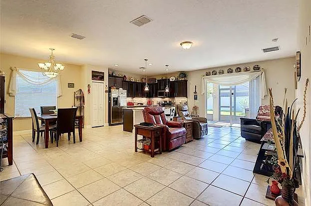 1499 Caterpillar St — Photo 17