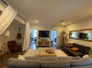 618 S 2nd St FLOOR 3, Philadelphia, PA 19147