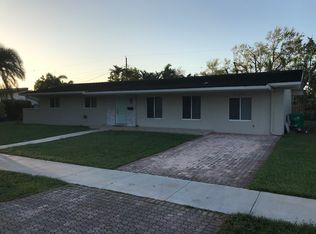 9040 SW 85th Ter, Miami, FL 33173