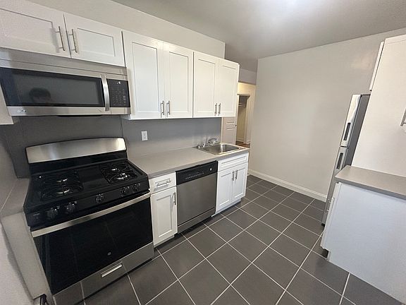 5th image of 138-50 Queens Blvd #412