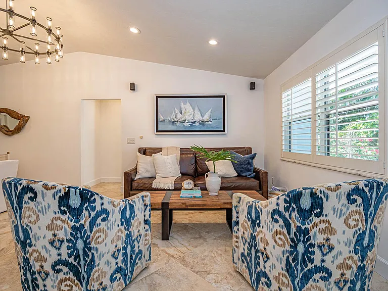 1075 Morningside Dr — Photo 28