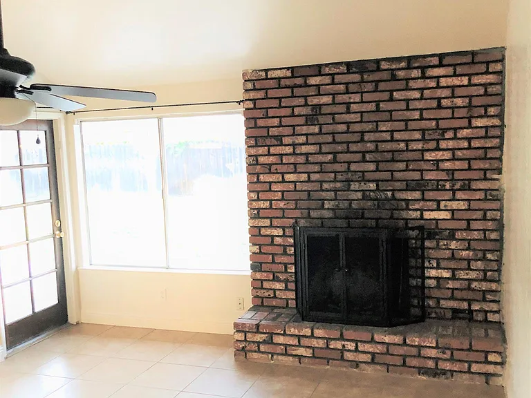 6697 N Laureen Ave — Photo 13