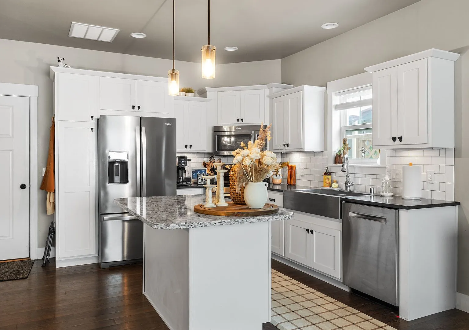 adorable josephine home — Photo 4