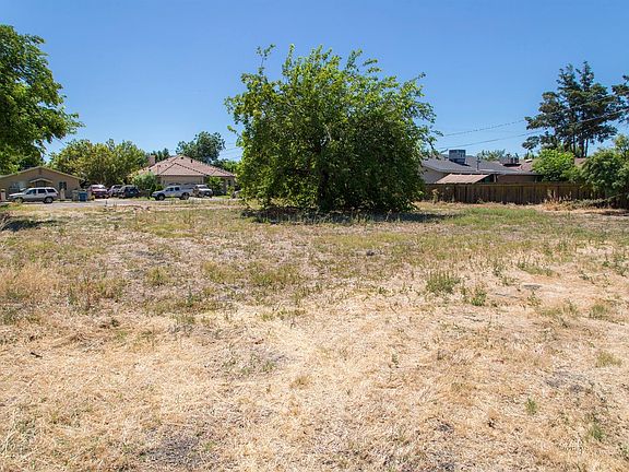 5th image of 1258 Dos Palos Ave