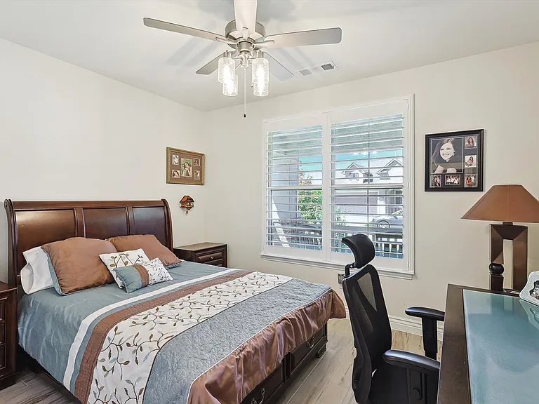 9629 Windwood Ln — Photo 18