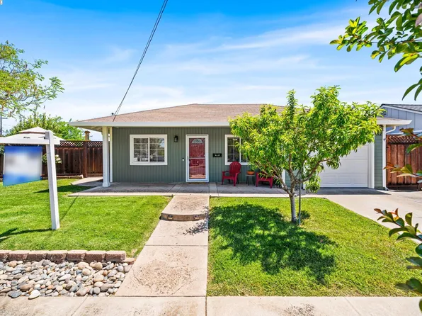 692 Adelle St, Livermore, CA 94551