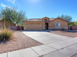 1040 E Providence Canyon Dr, Sahuarita, AZ 85629