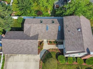 45 Greenwood Ave, Warwick, RI 02886