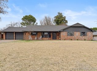 2010 W Locust St, Durant, OK 74701