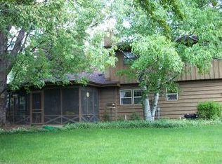 340 S Woodland Dr, Whitewater, WI 53190