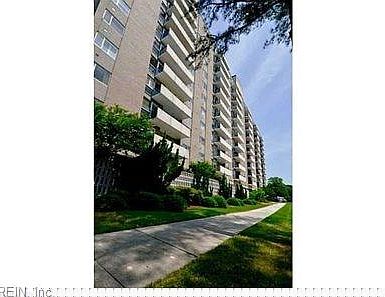 1st image of 7320 Glenroie Ave APT 2E