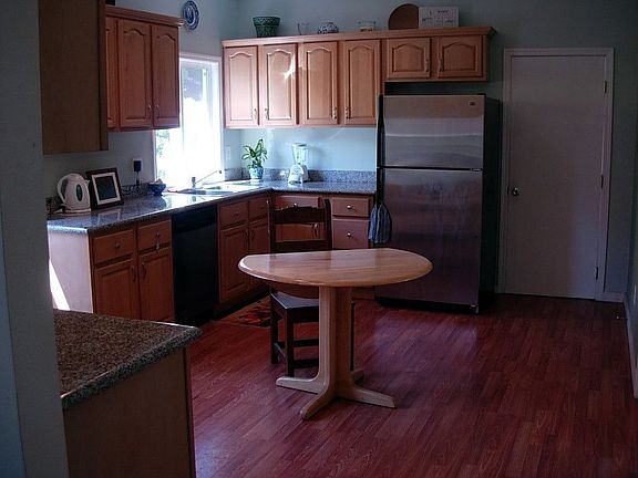 Updated Kitche w eatspace