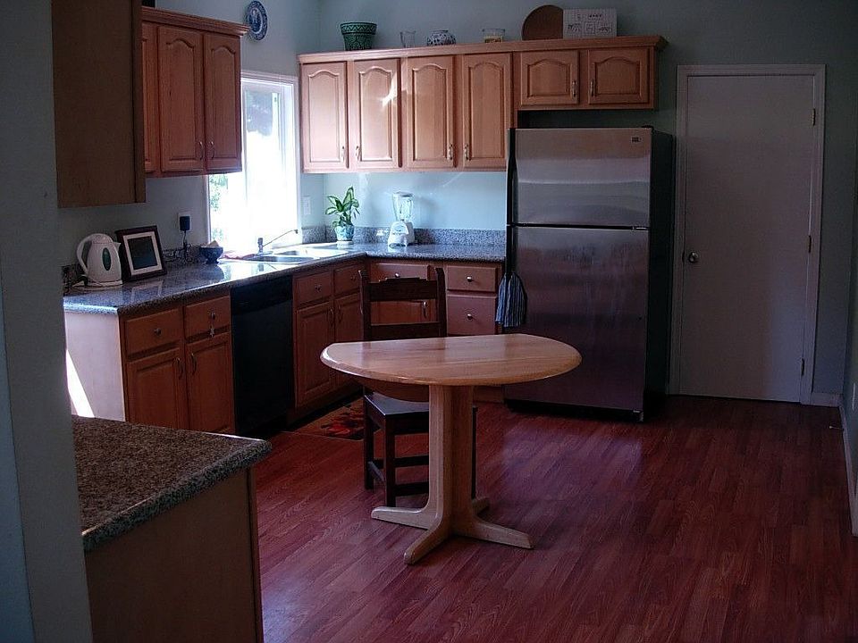 Updated Kitche w eatspace