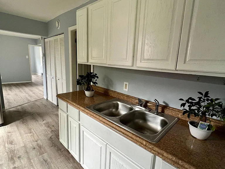 686 Doyle Ave #2 — Photo 3