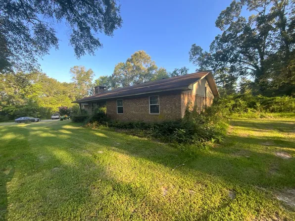 547 Brookwood Dr, Diboll, TX 75941